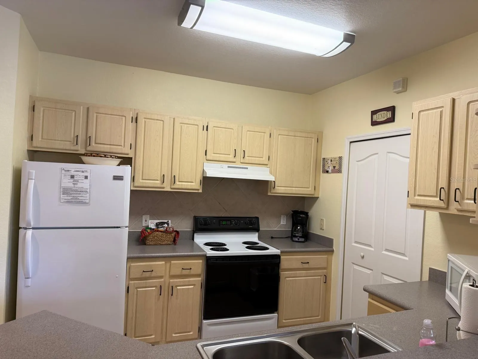 8917 LEGACY CT #207, #207
