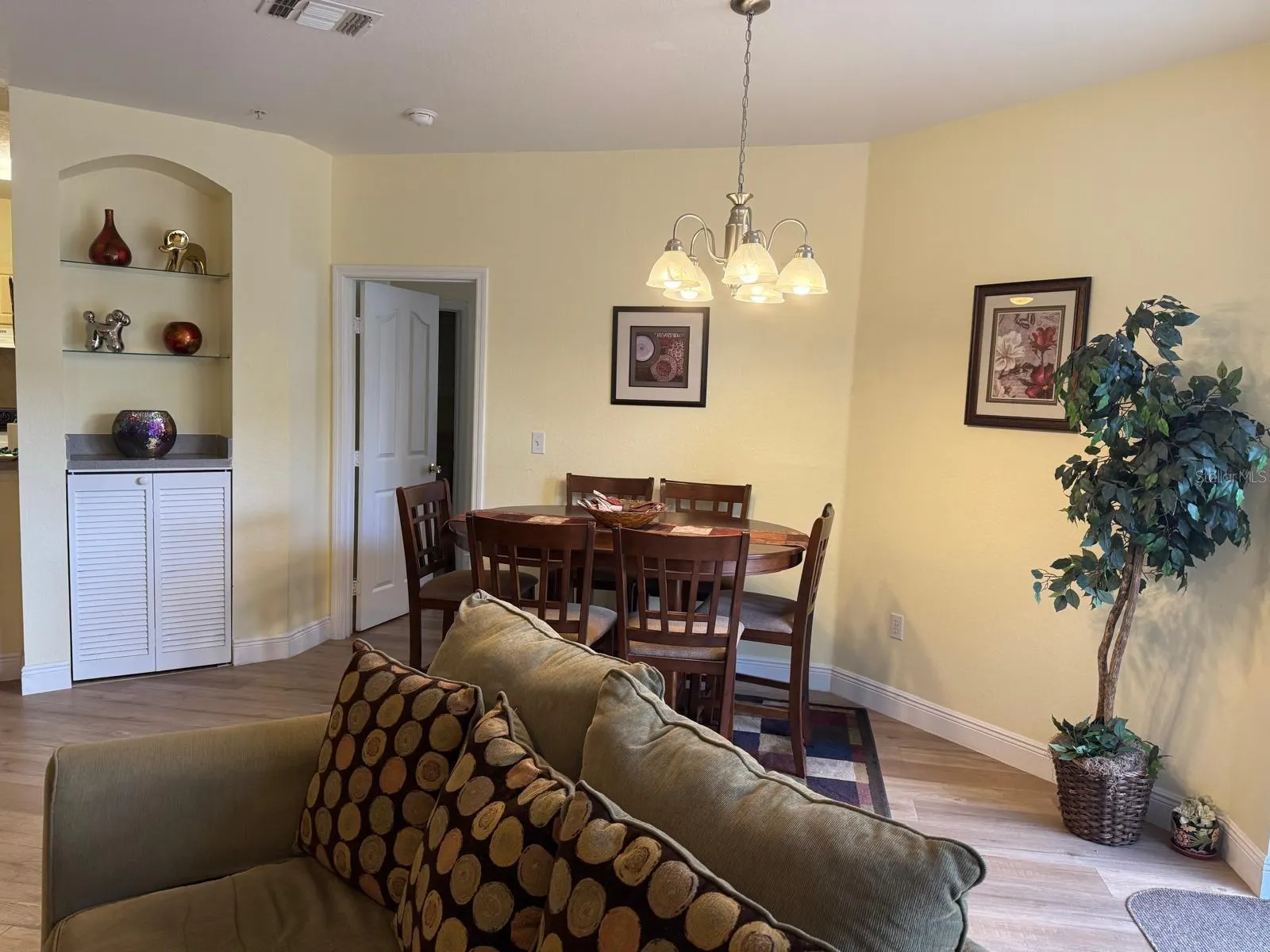 8917 LEGACY CT #207, #207