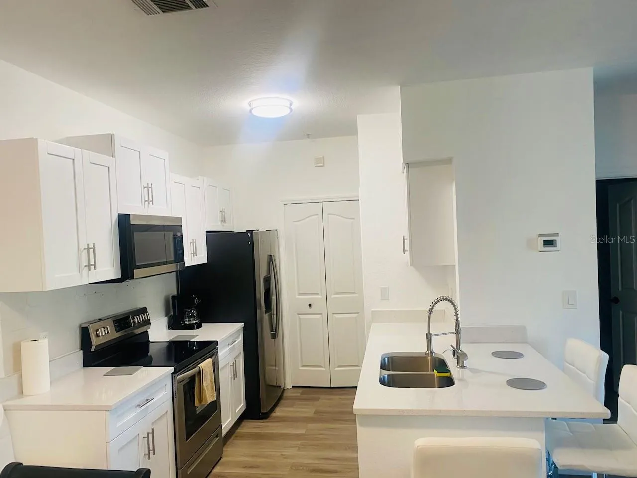 8909 LEGACY CT #203, #203