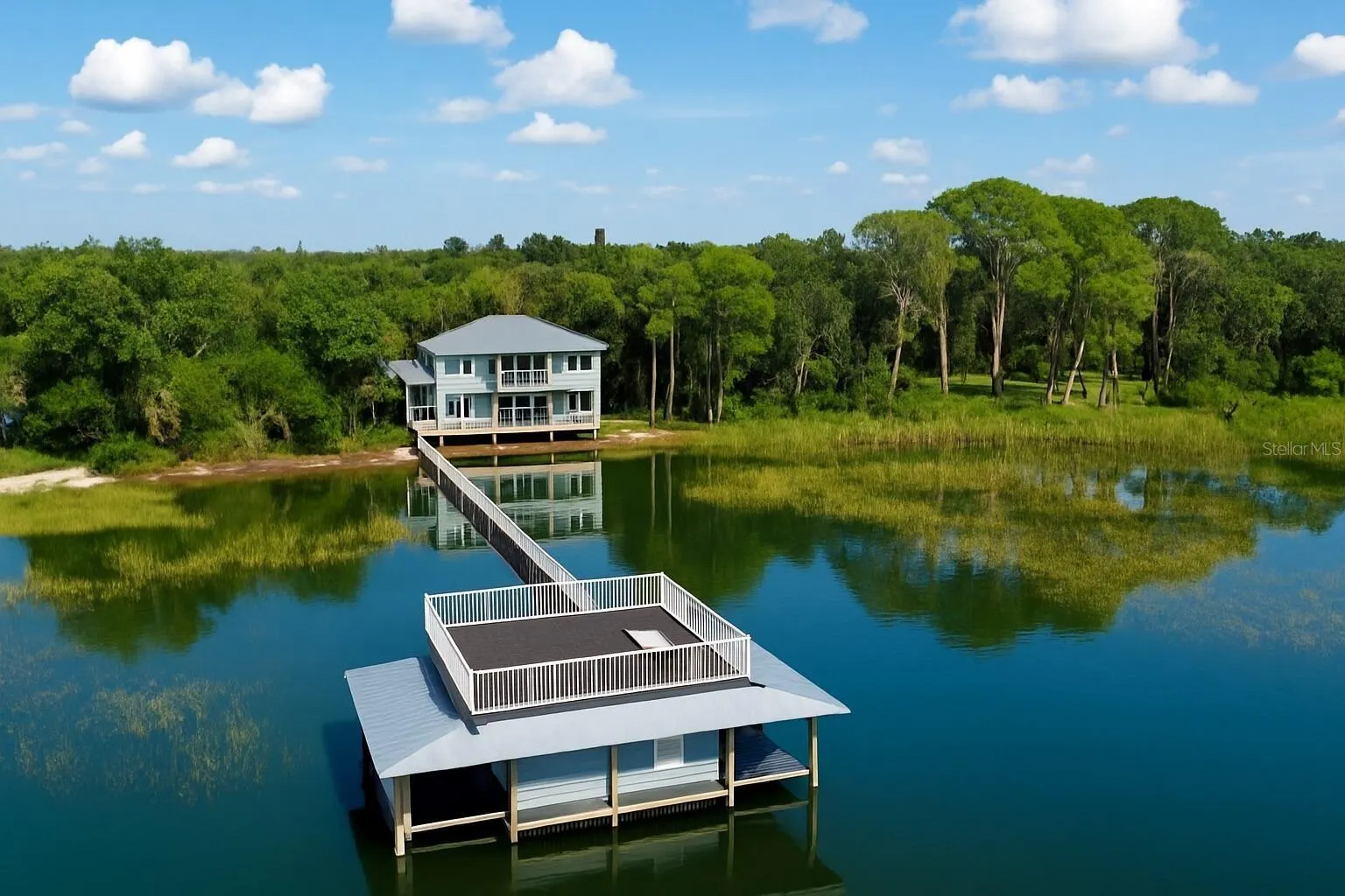 424 LAKE MIRROR DR
