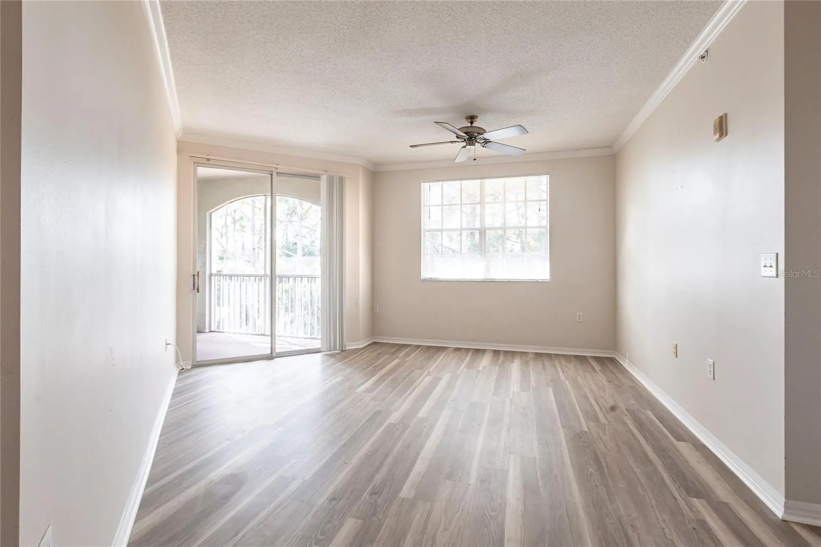 5600 BENTGRASS DR #8-302, #8-302