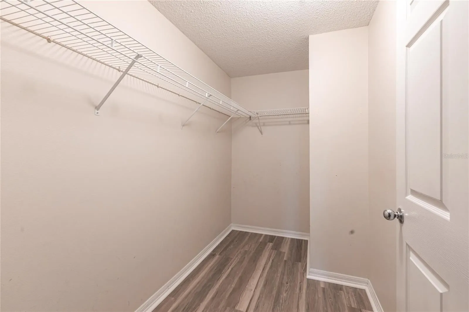 5600 BENTGRASS DR #8-302, #8-302