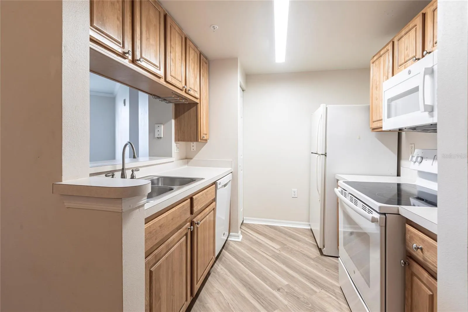 5600 BENTGRASS DR #8-302, #8-302