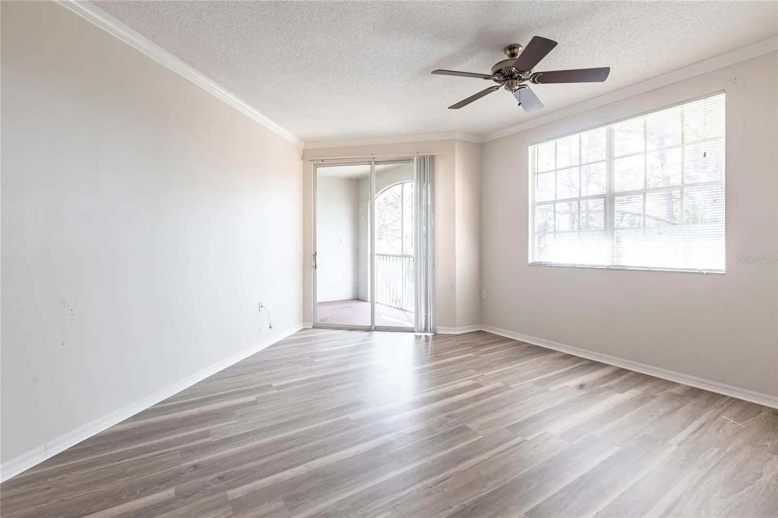 5600 BENTGRASS DR #8-302, #8-302