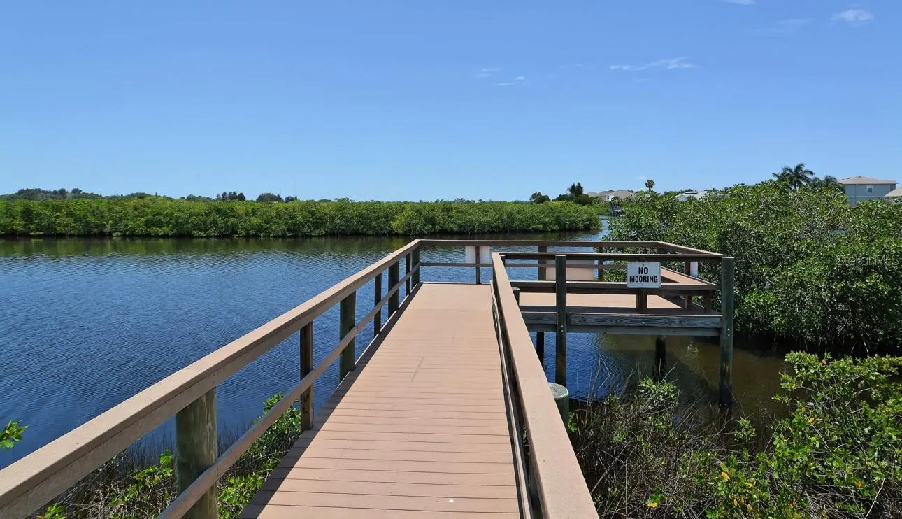 5320 AQUA BREEZE DR