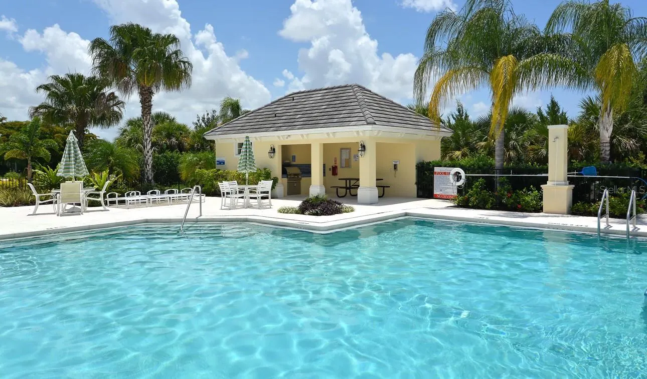 5320 AQUA BREEZE DR