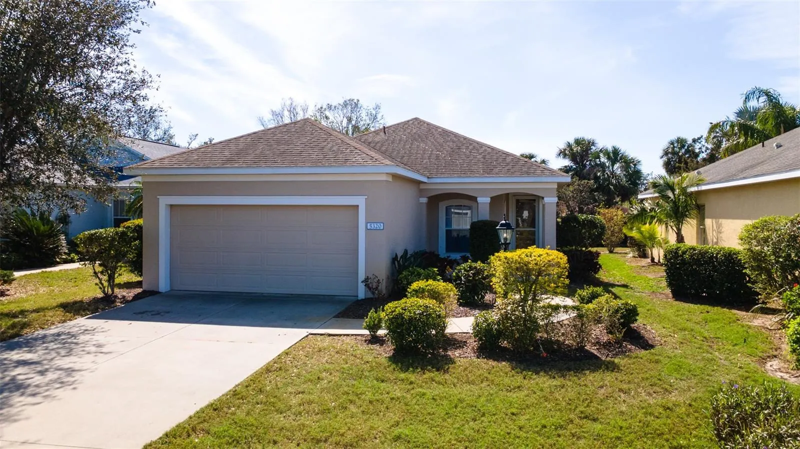 5320 AQUA BREEZE DR