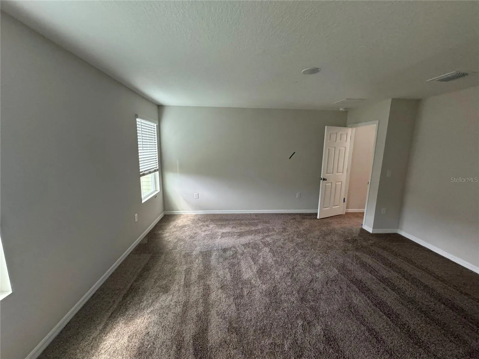 7629 HYDRANGEA LN