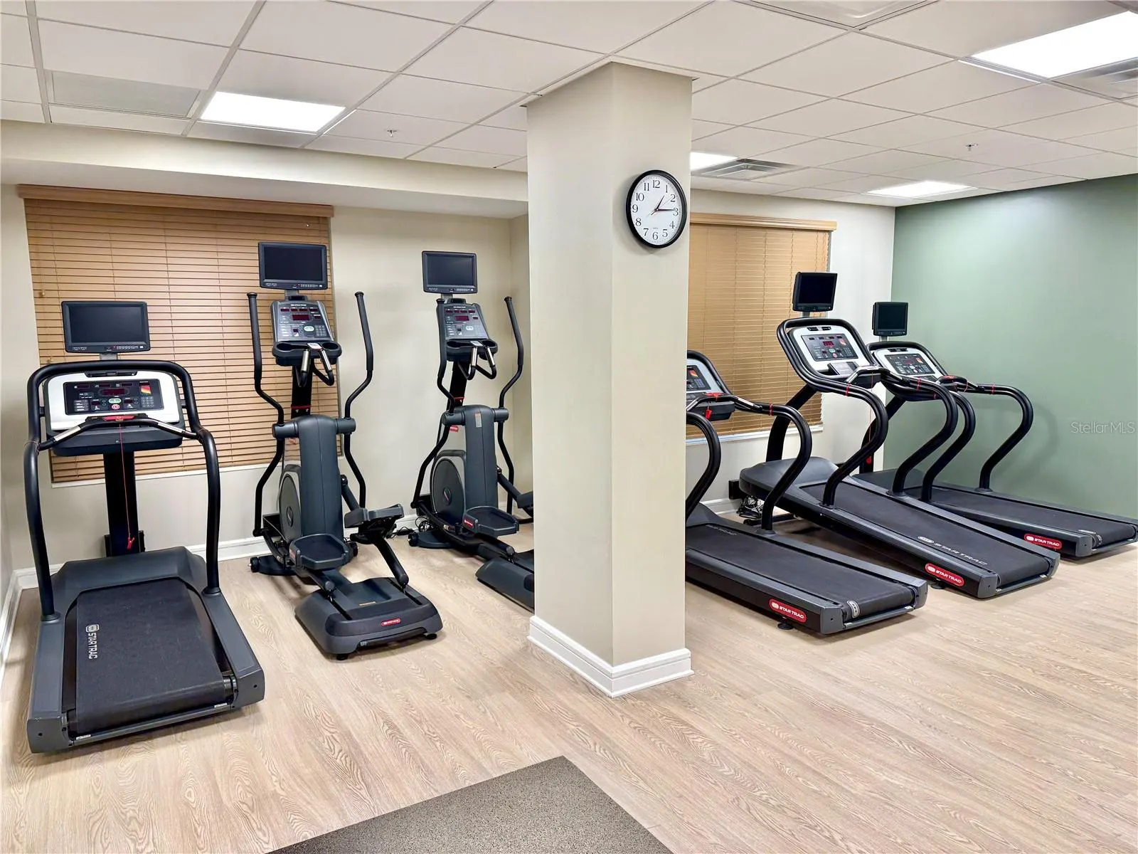 3151 SUNSET WALK DR #208, #208