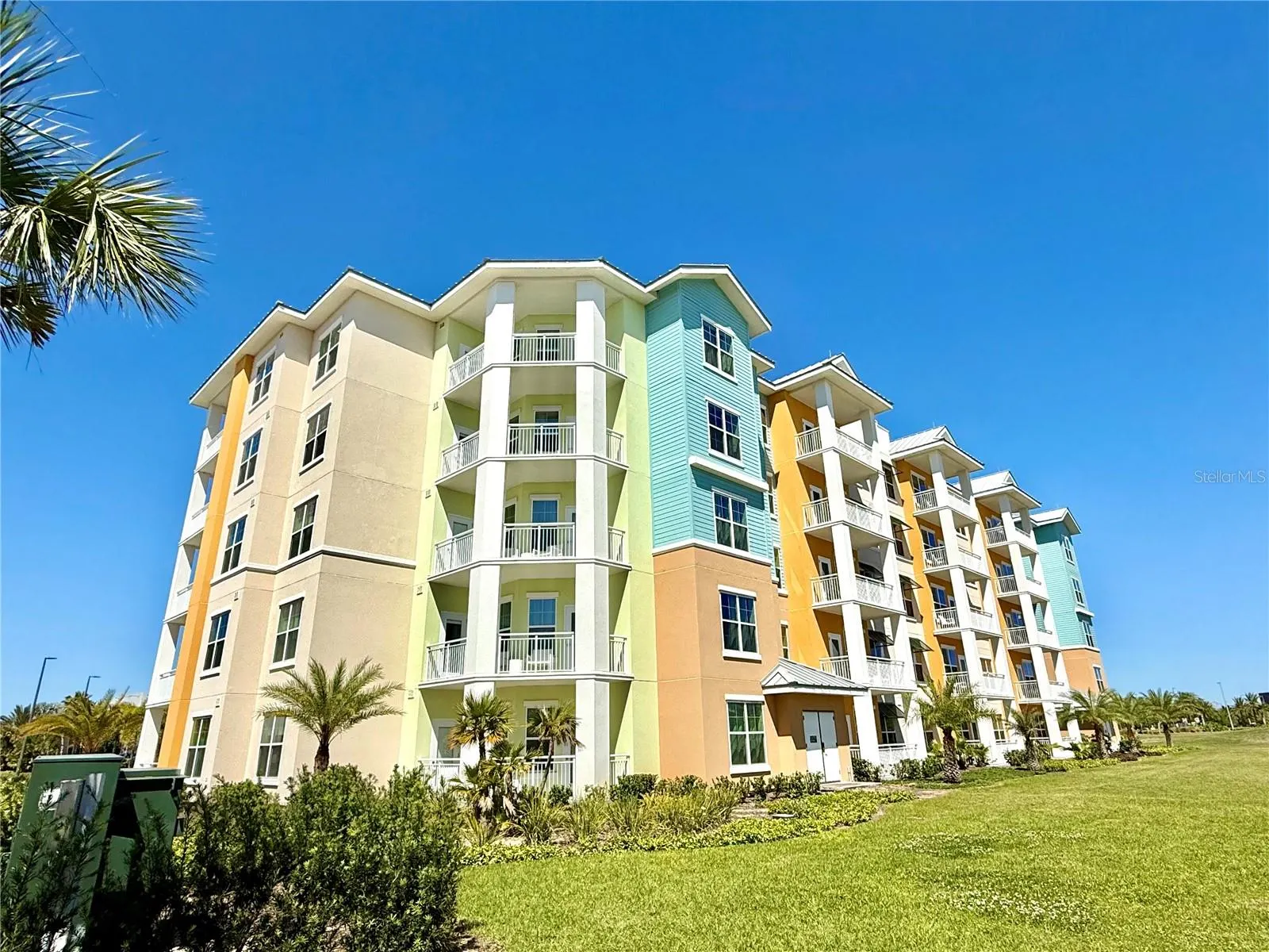 3151 SUNSET WALK DR #208, #208