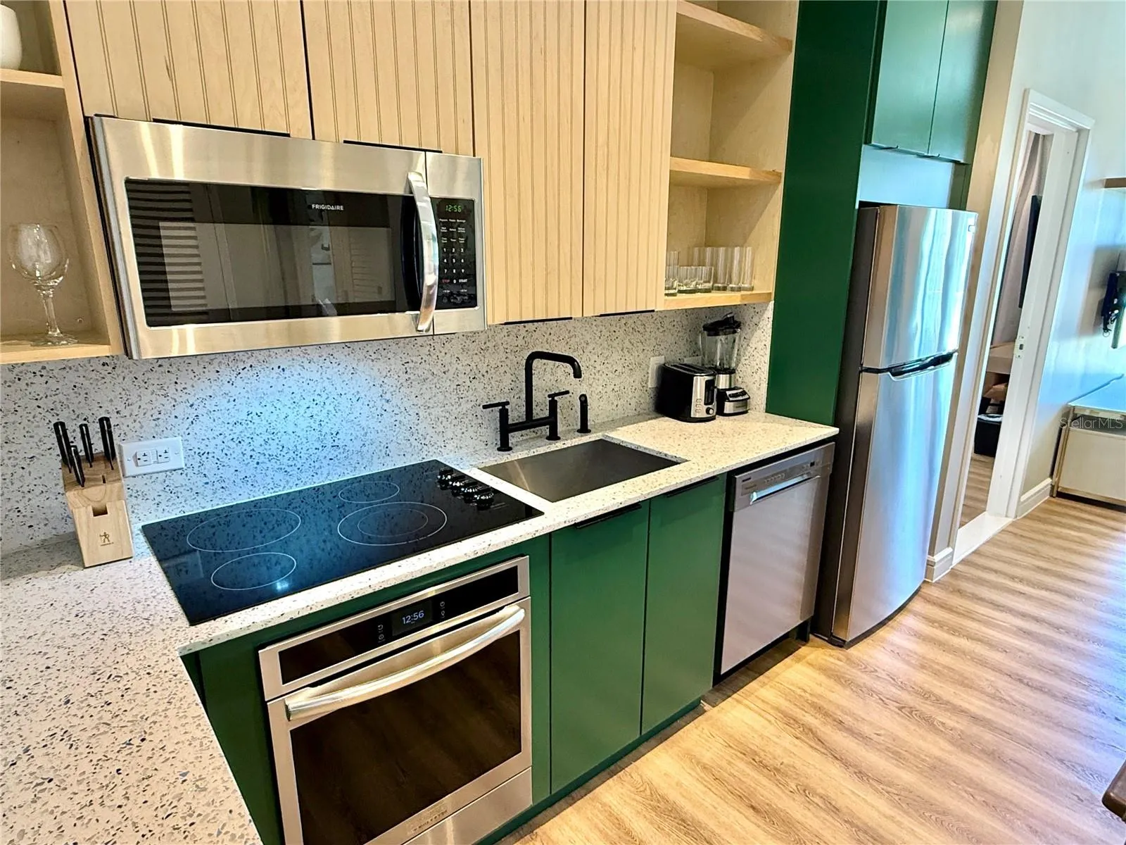 3151 SUNSET WALK DR #208, #208