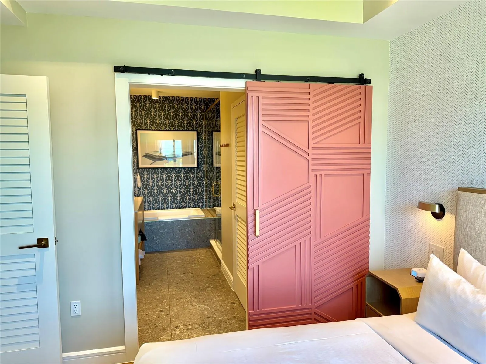 3151 SUNSET WALK DR #208, #208