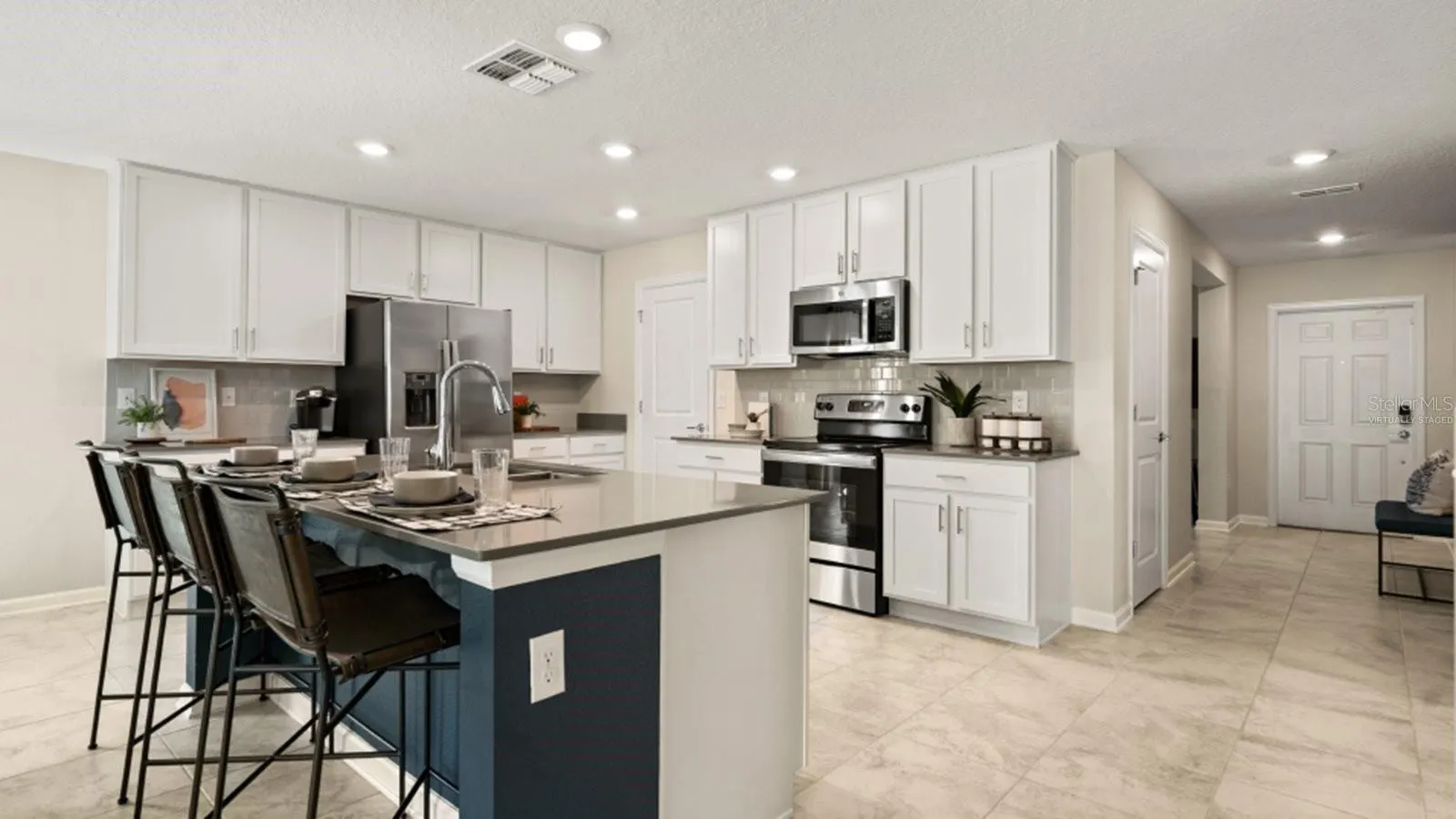 1499 LOXLEY TRL