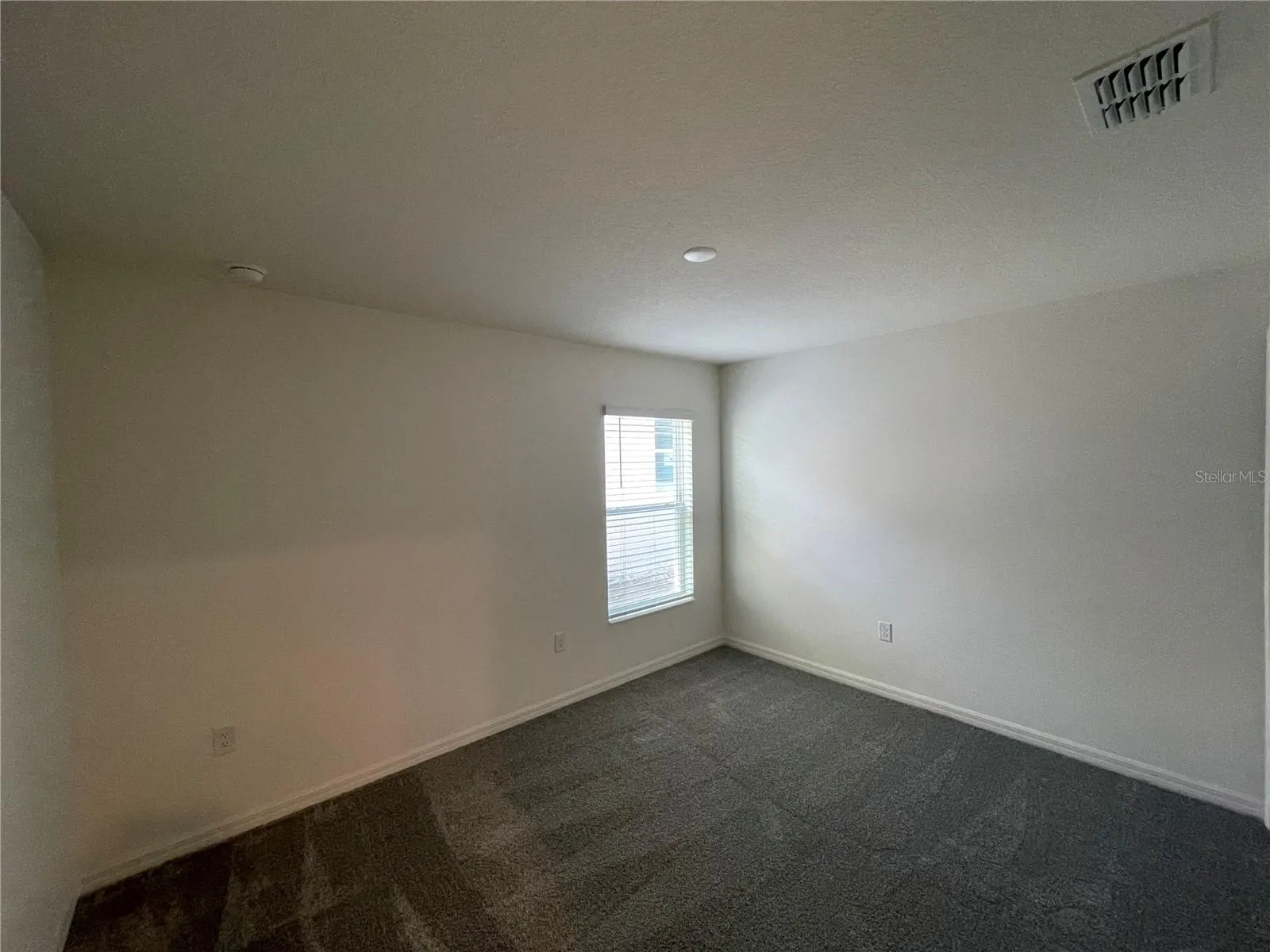 1226 AUGUSTUS DR
