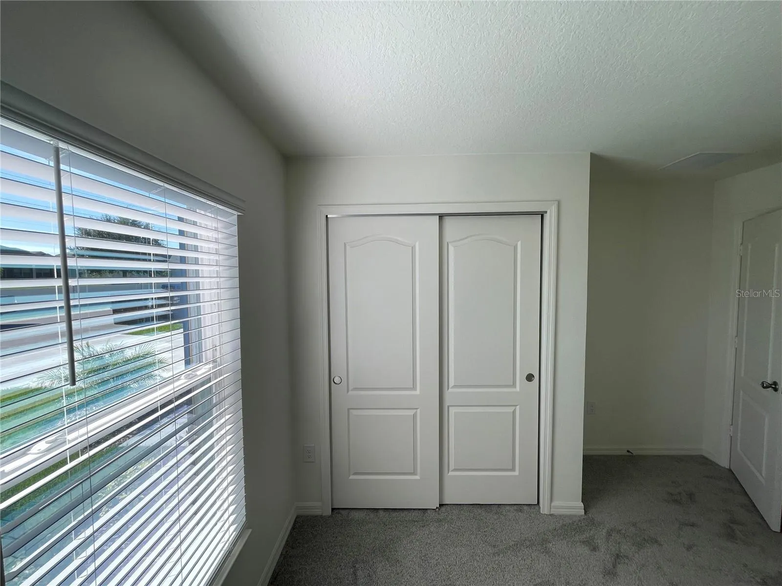 1226 AUGUSTUS DR