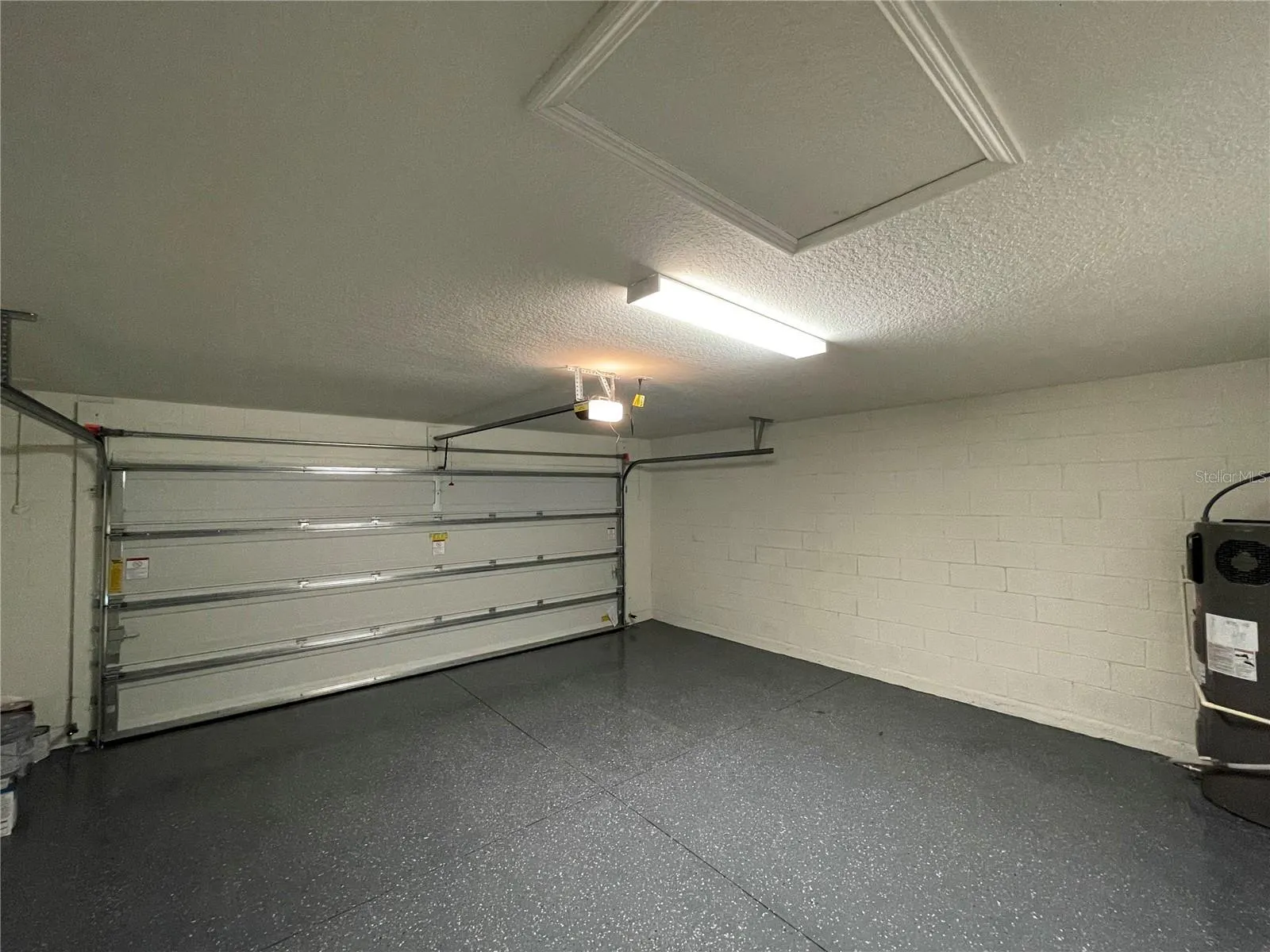1226 AUGUSTUS DR