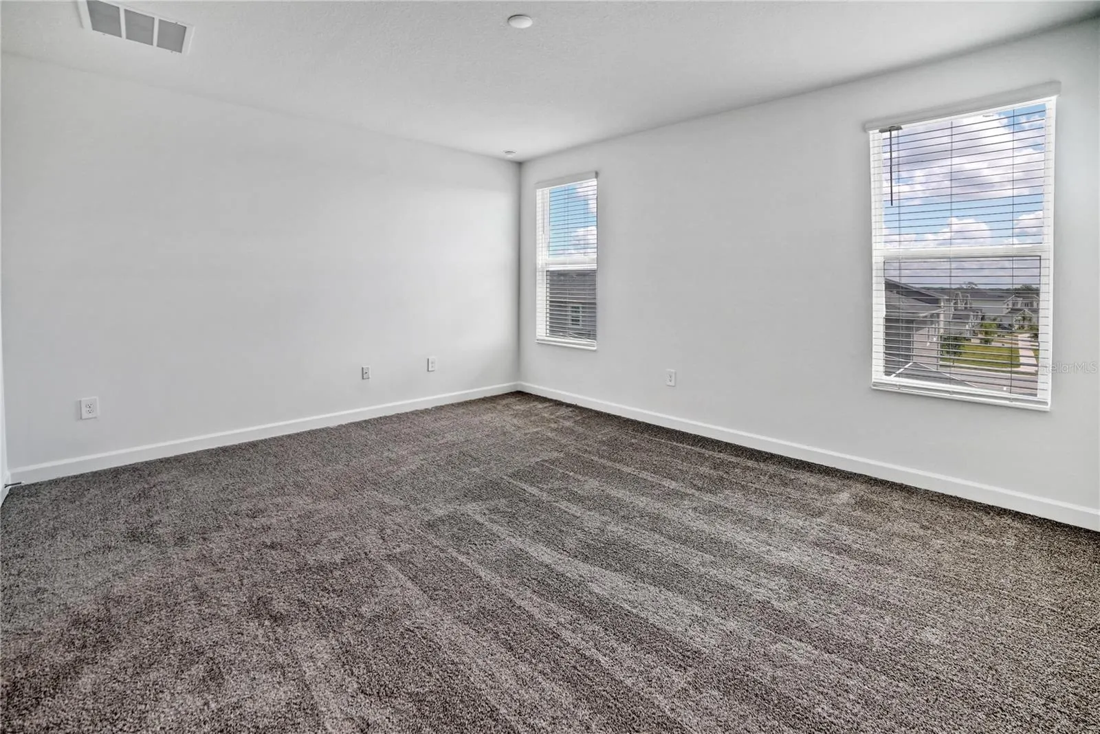 1141 KINGSBARN ST