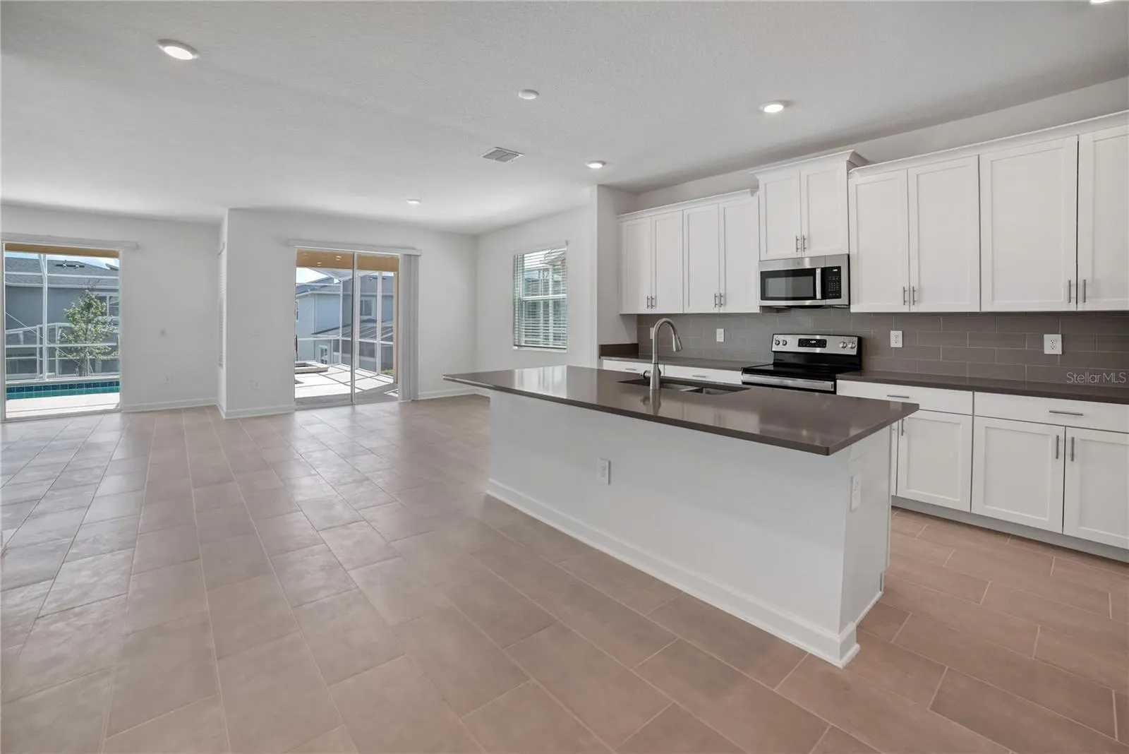 1141 KINGSBARN ST