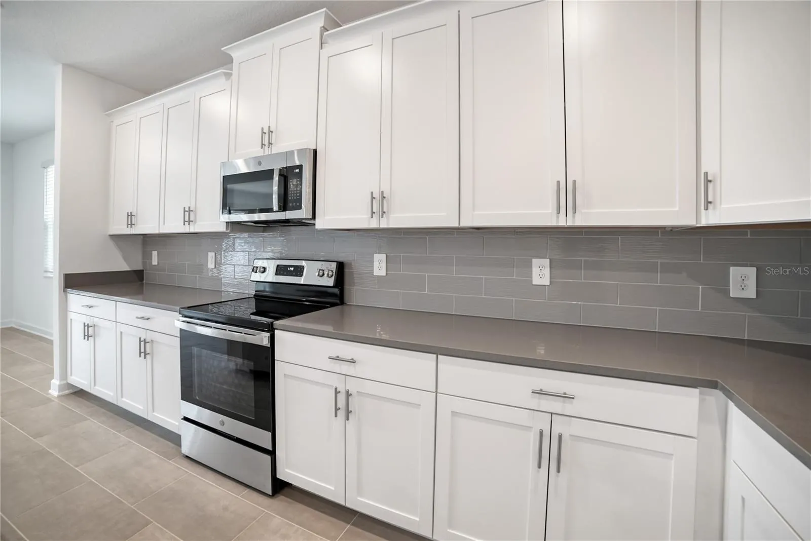 1141 KINGSBARN ST