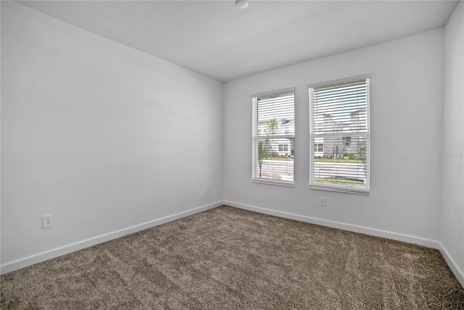 1141 KINGSBARN ST