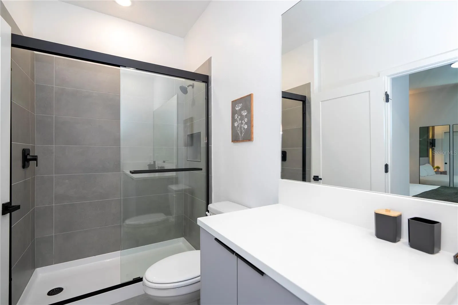 2575 SANTORINI DR