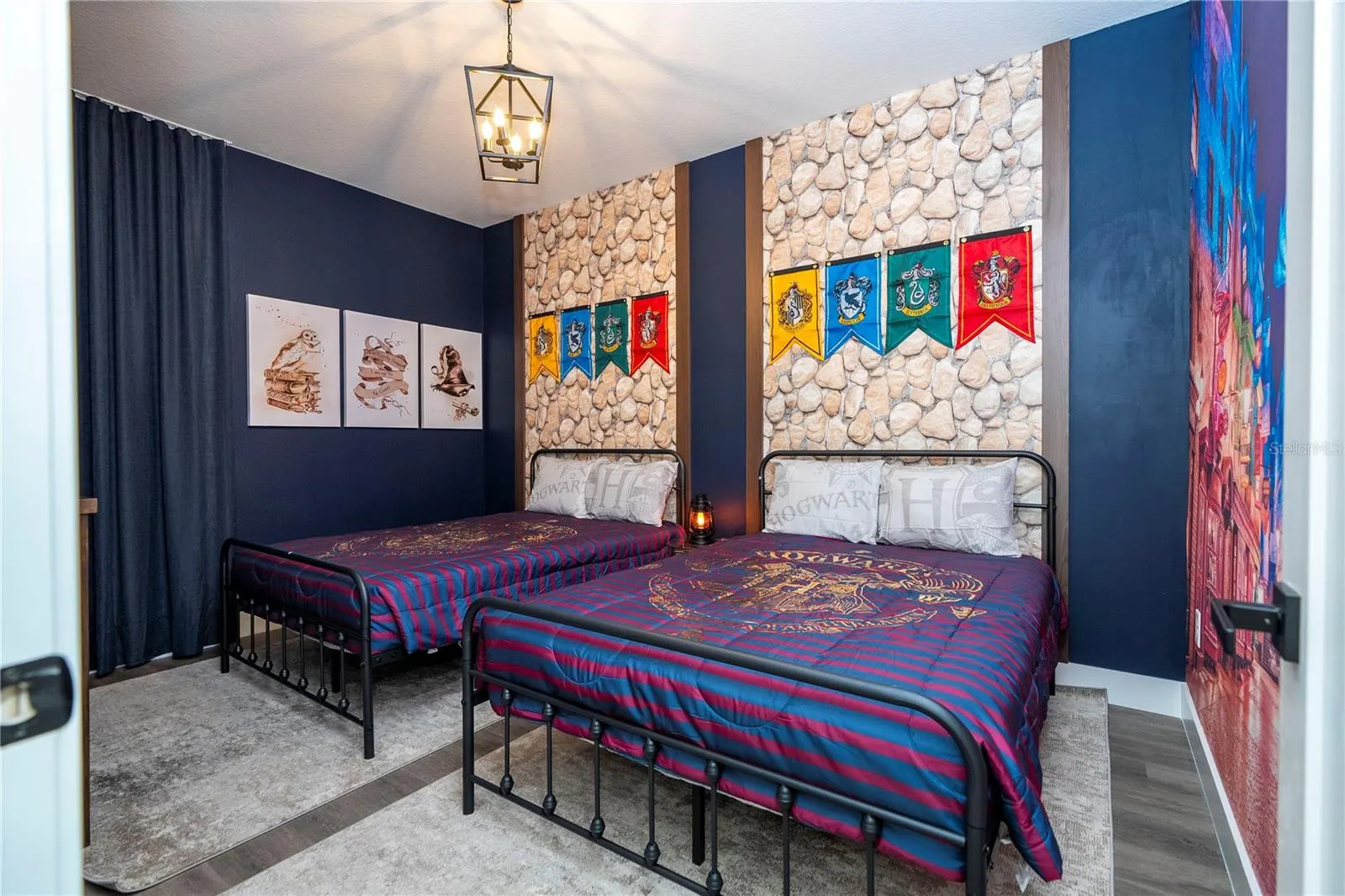 2575 SANTORINI DR