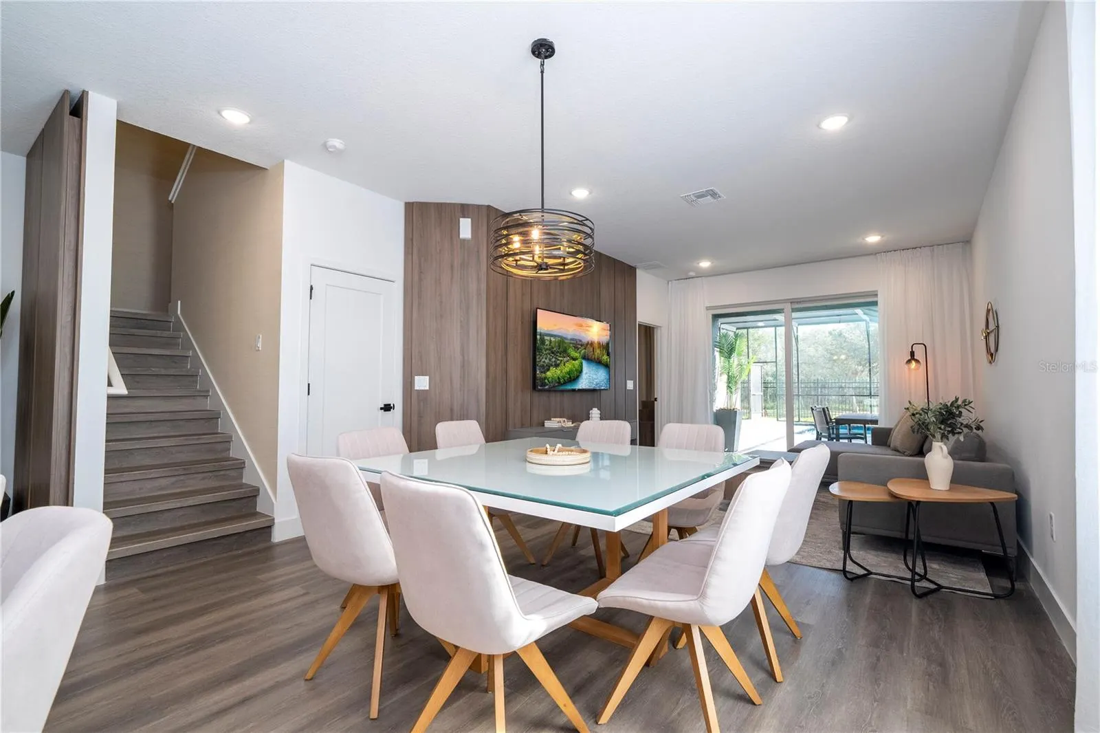 2575 SANTORINI DR
