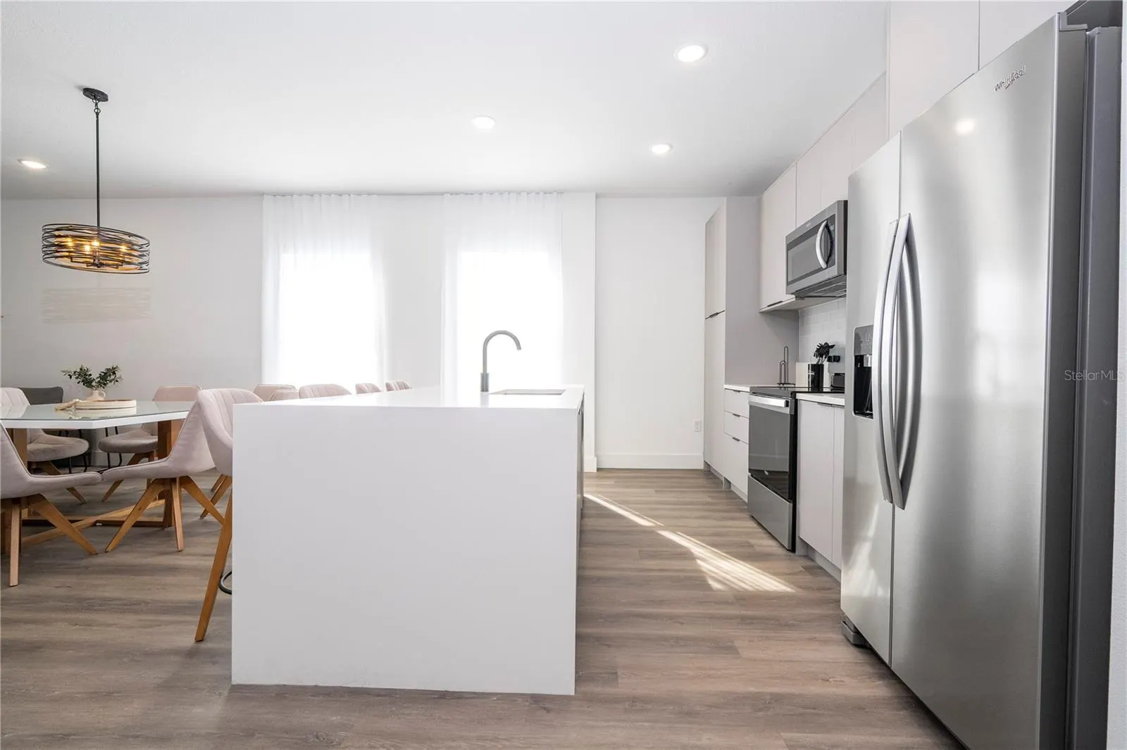 2575 SANTORINI DR