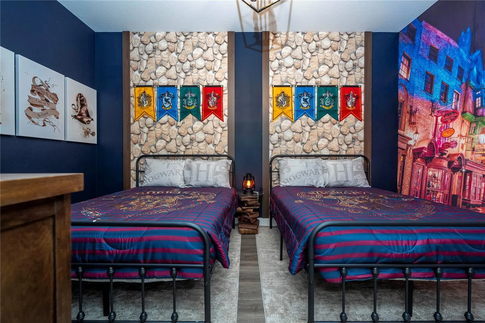 2575 SANTORINI DR
