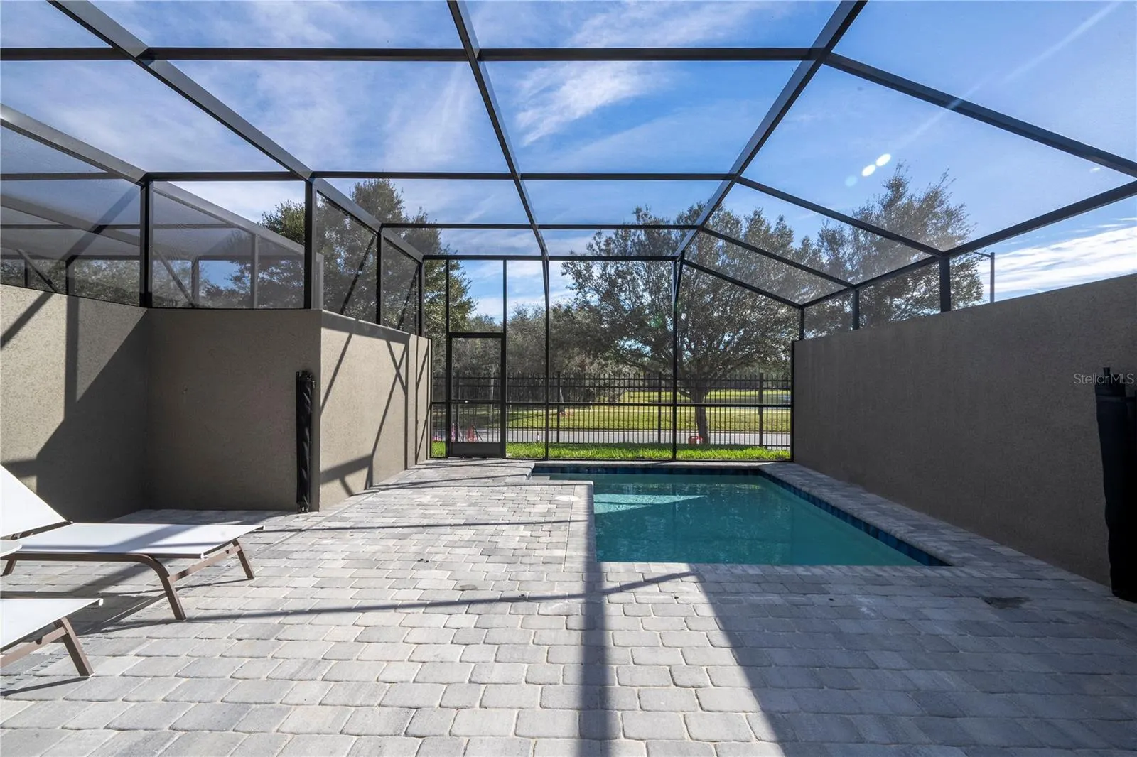 2575 SANTORINI DR
