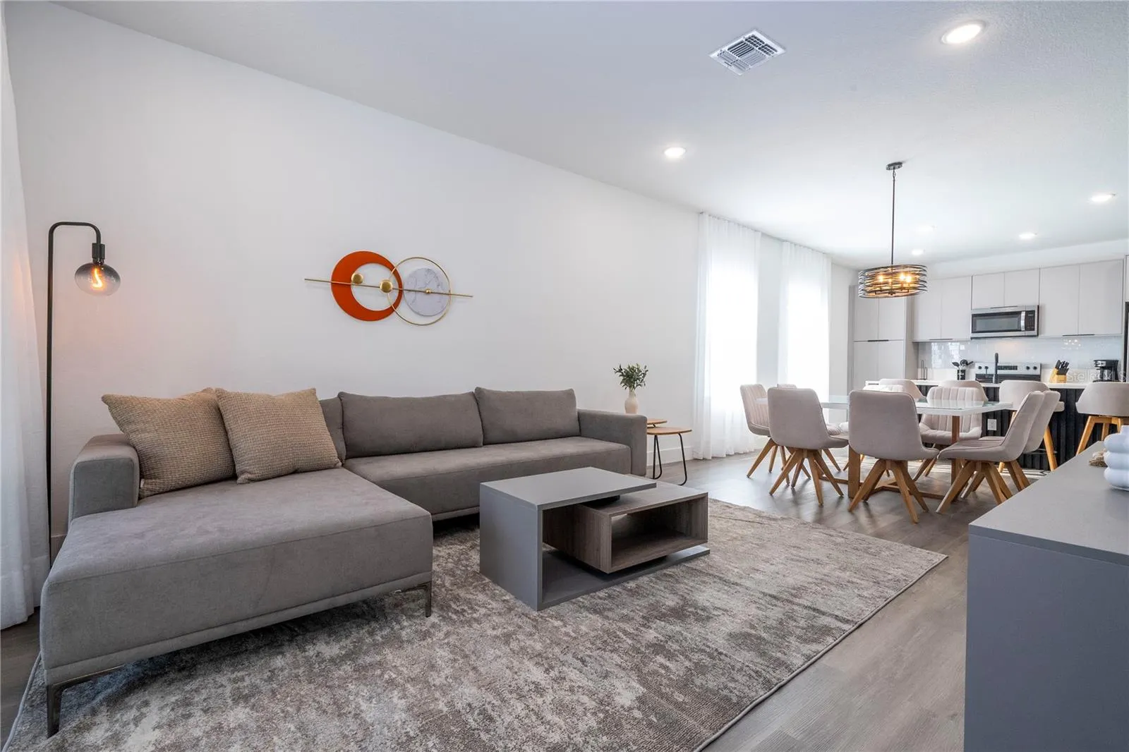 2575 SANTORINI DR
