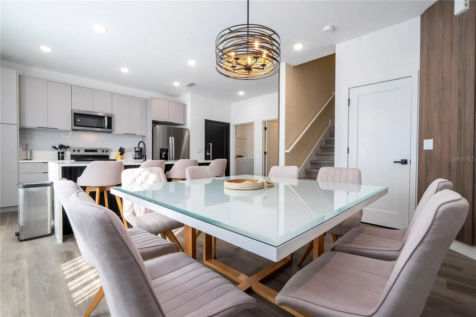 2575 SANTORINI DR