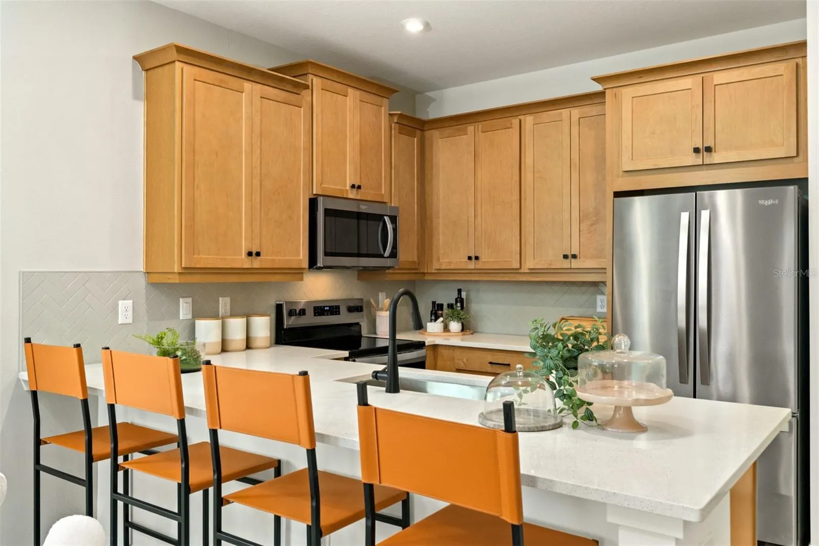 1284 CRAB APPLE LN