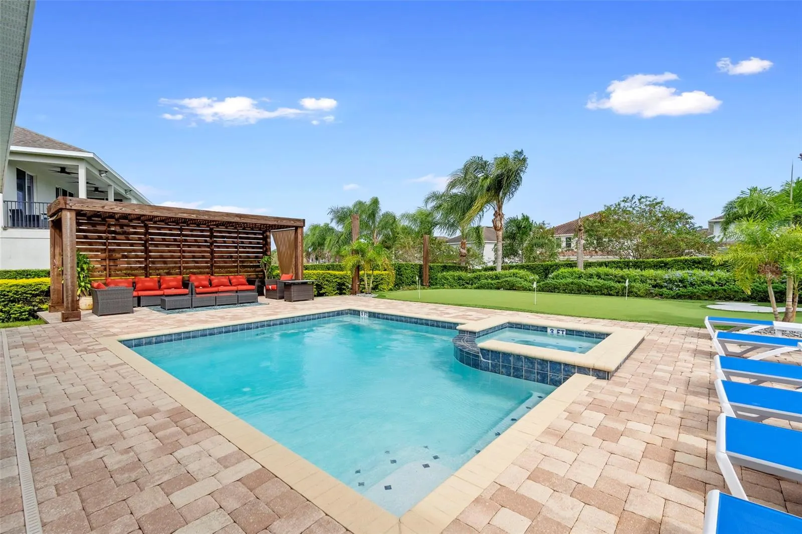 7721 FAIRFAX DR