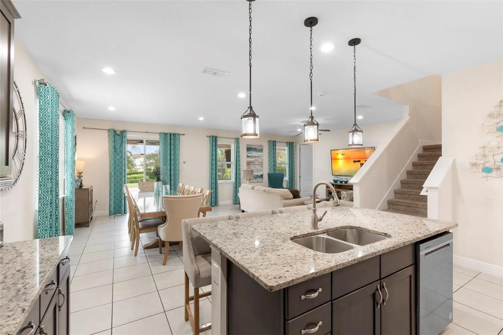 7721 FAIRFAX DR
