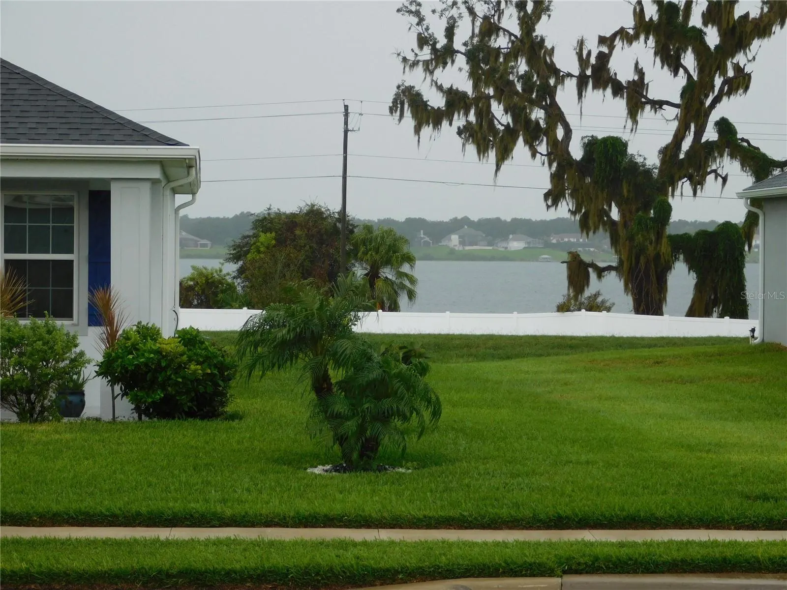 276 WALKERS POINT DR