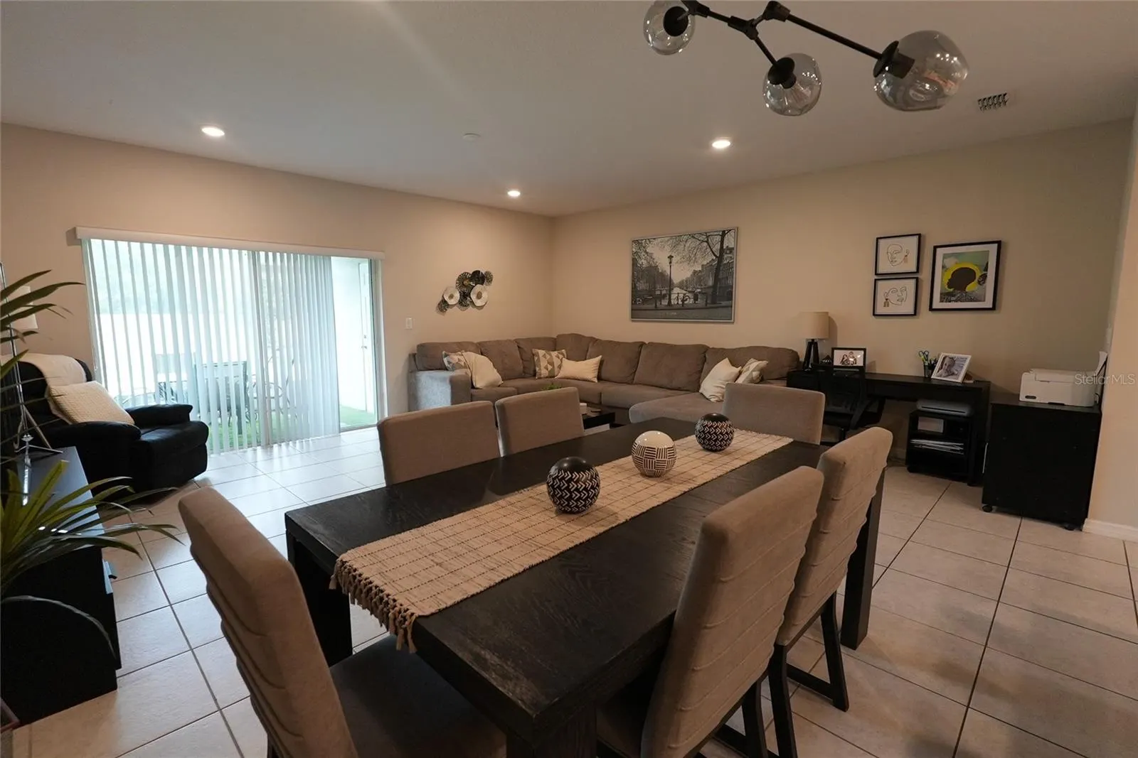4781 CORAL CASTLE DR