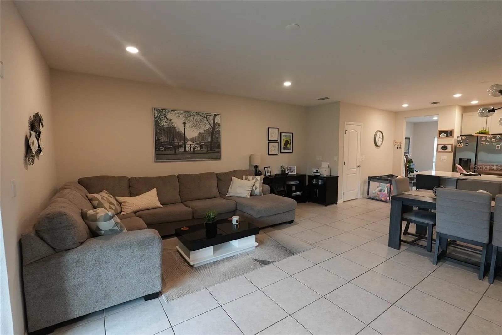 4781 CORAL CASTLE DR