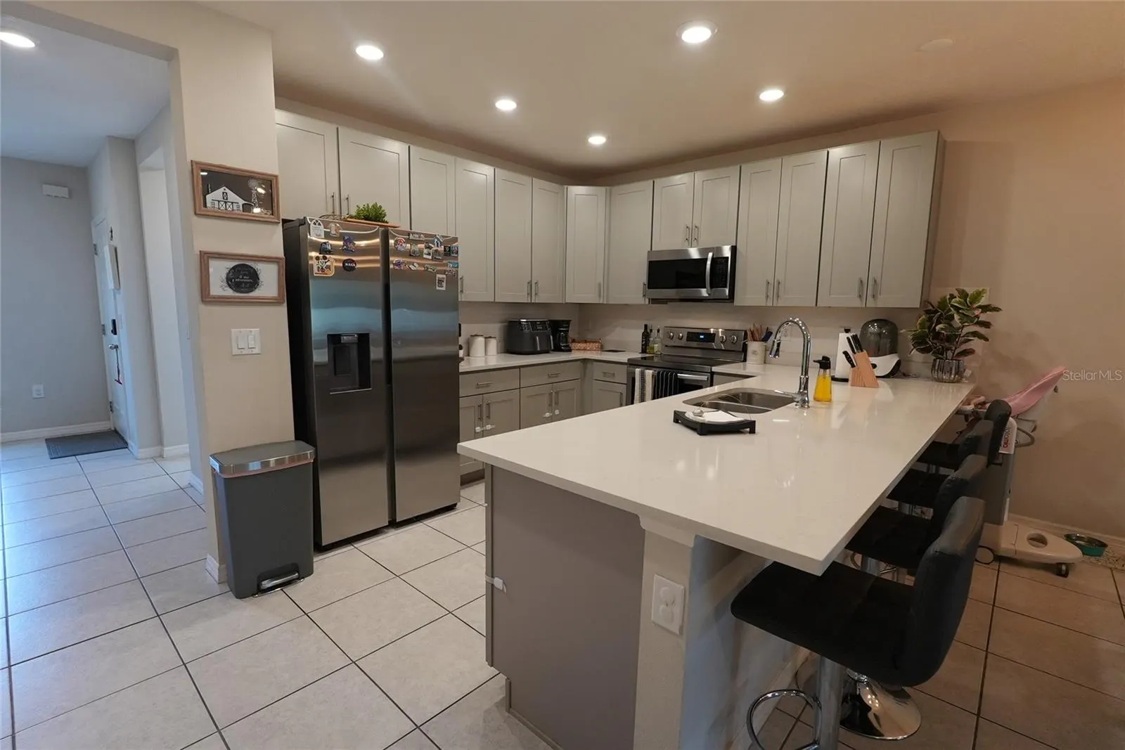 4781 CORAL CASTLE DR