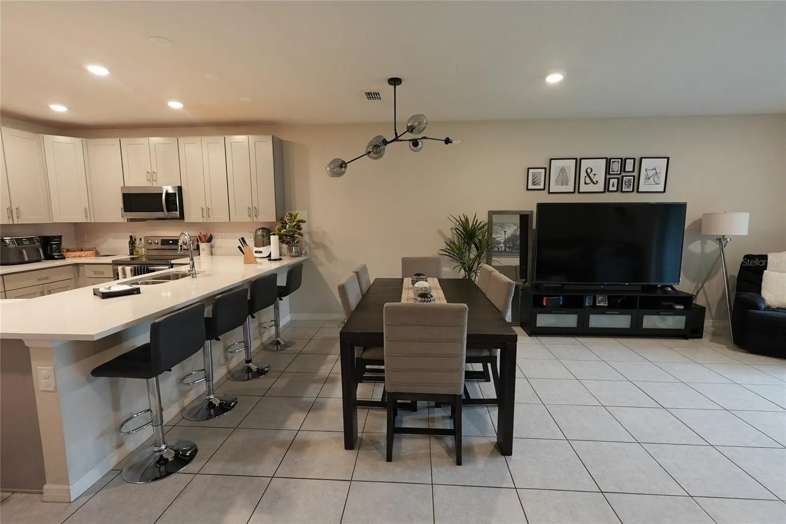 4781 CORAL CASTLE DR