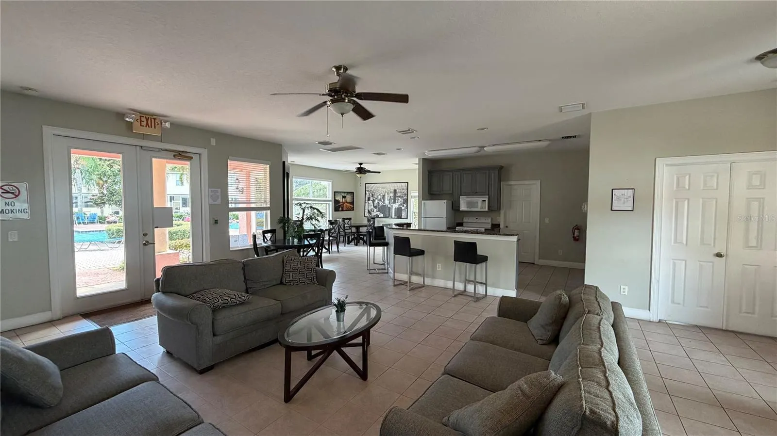 4781 CORAL CASTLE DR