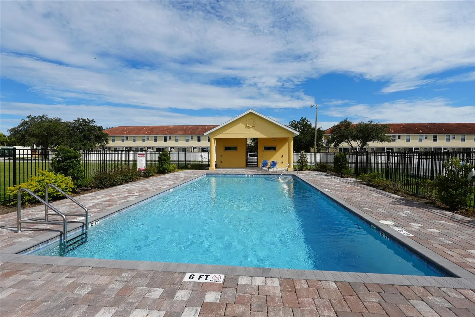 4781 CORAL CASTLE DR