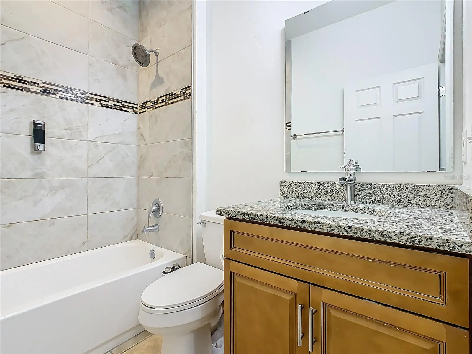 425 SPIKE CT