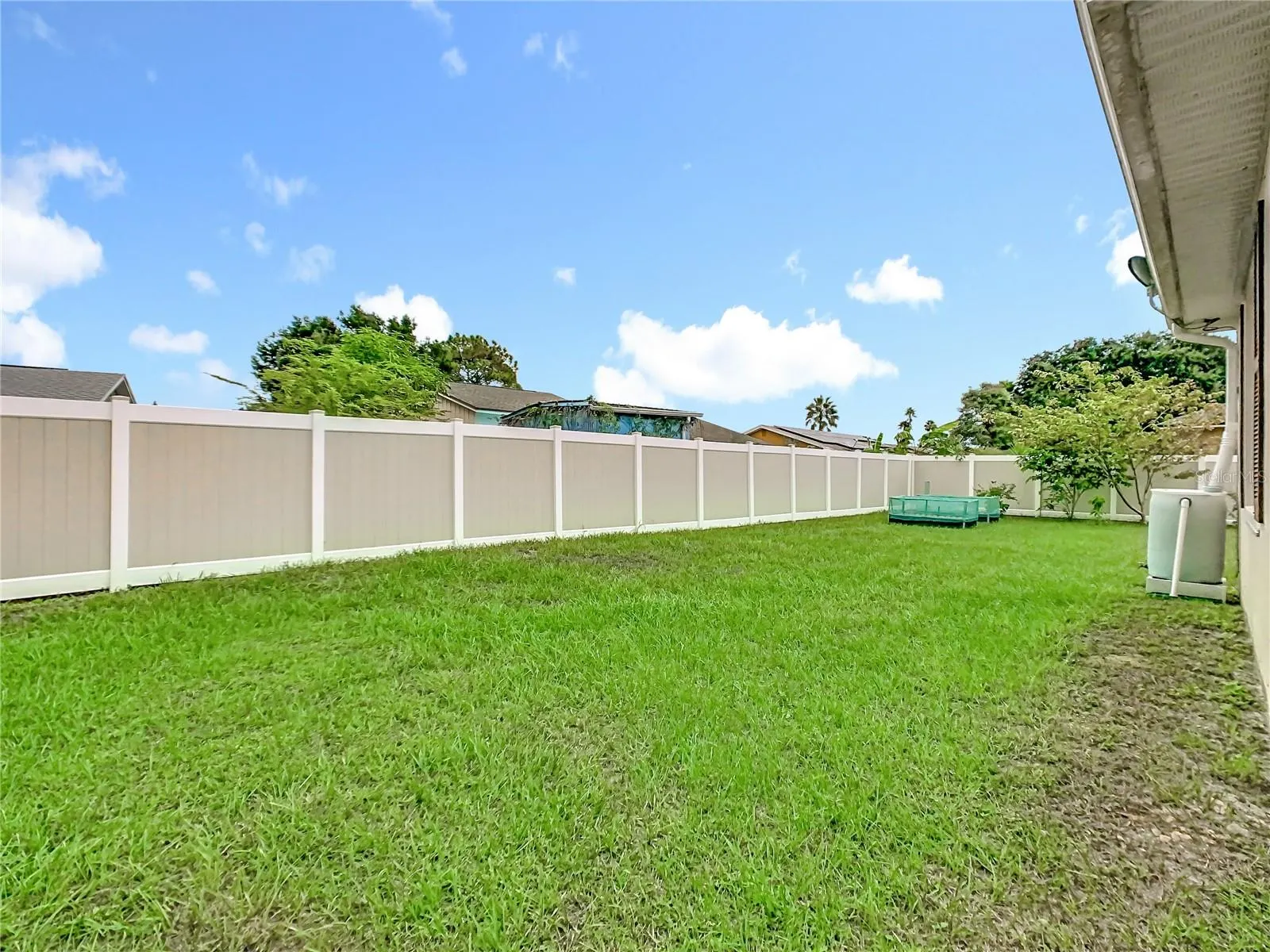 425 SPIKE CT