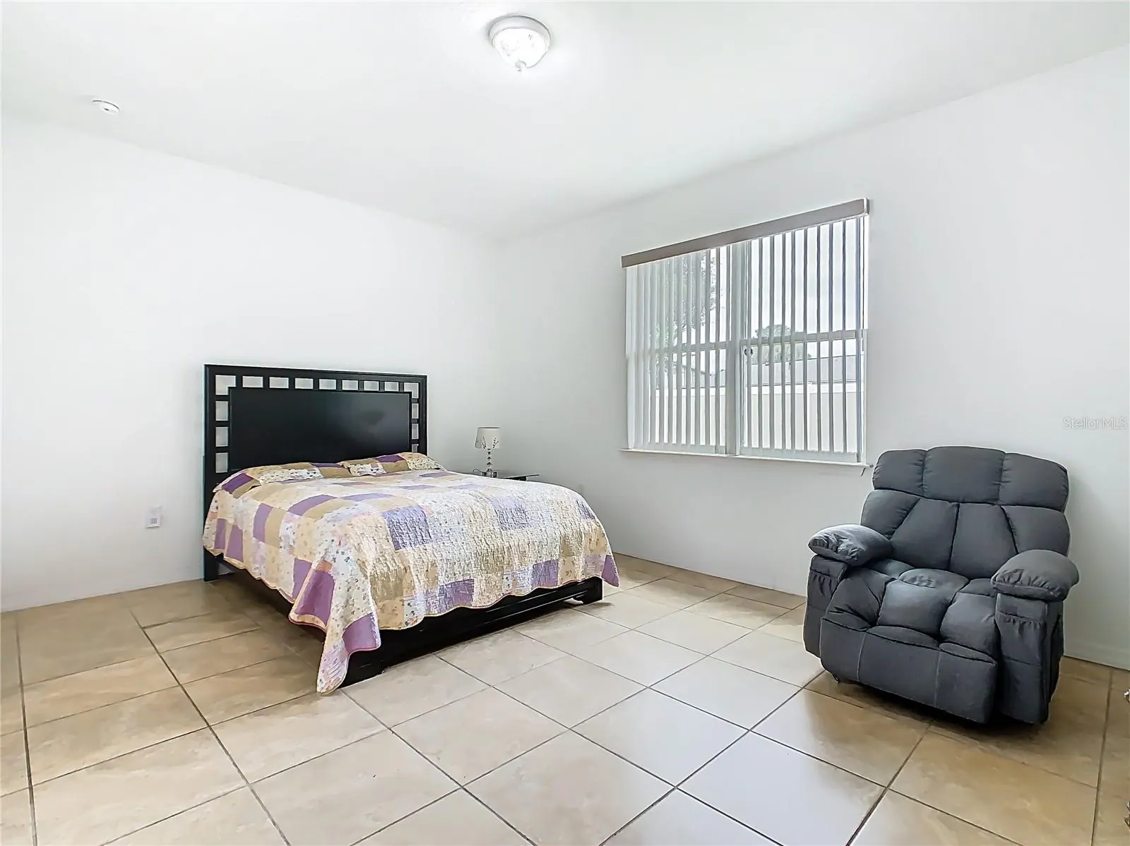 425 SPIKE CT