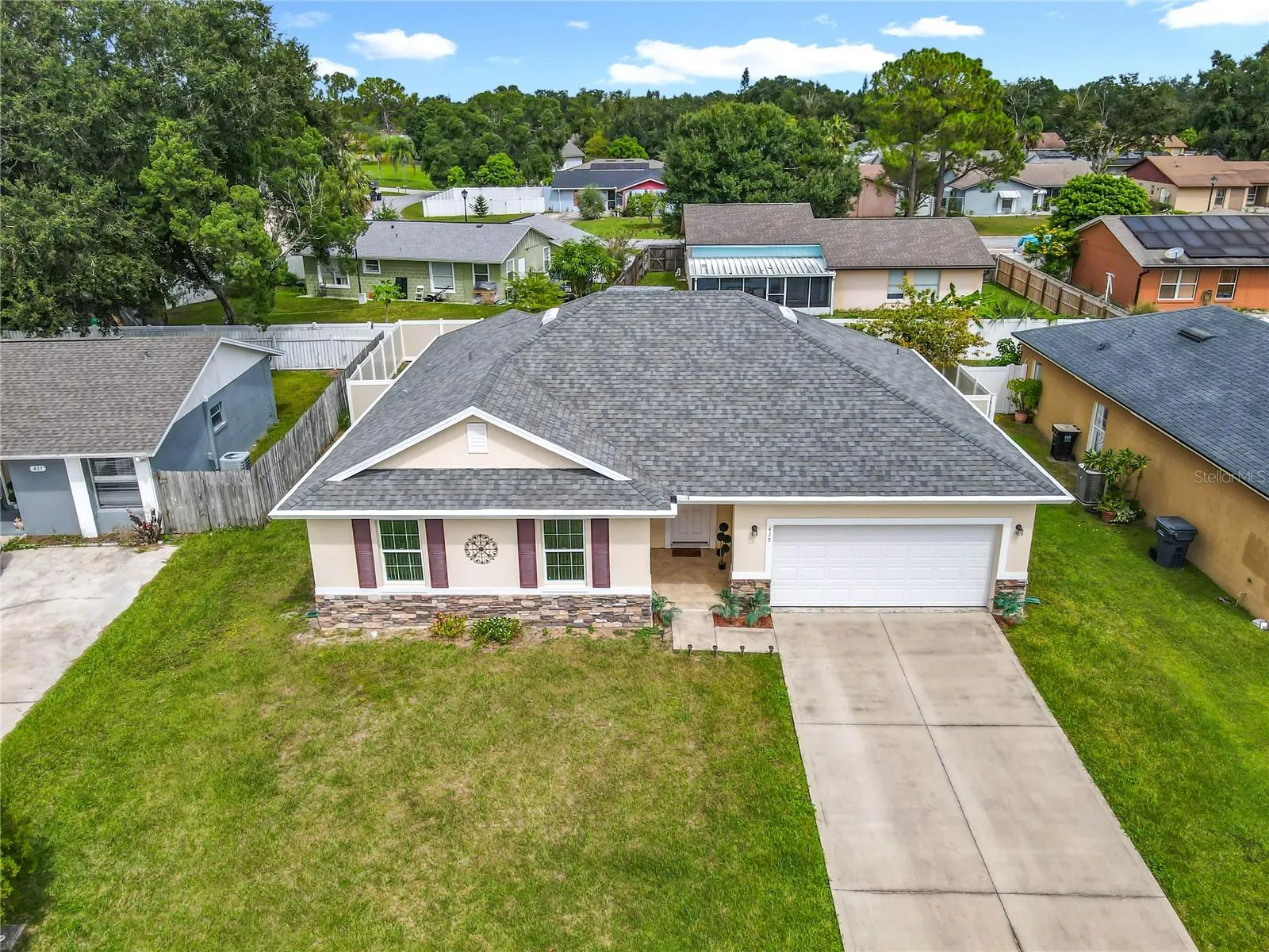425 SPIKE CT