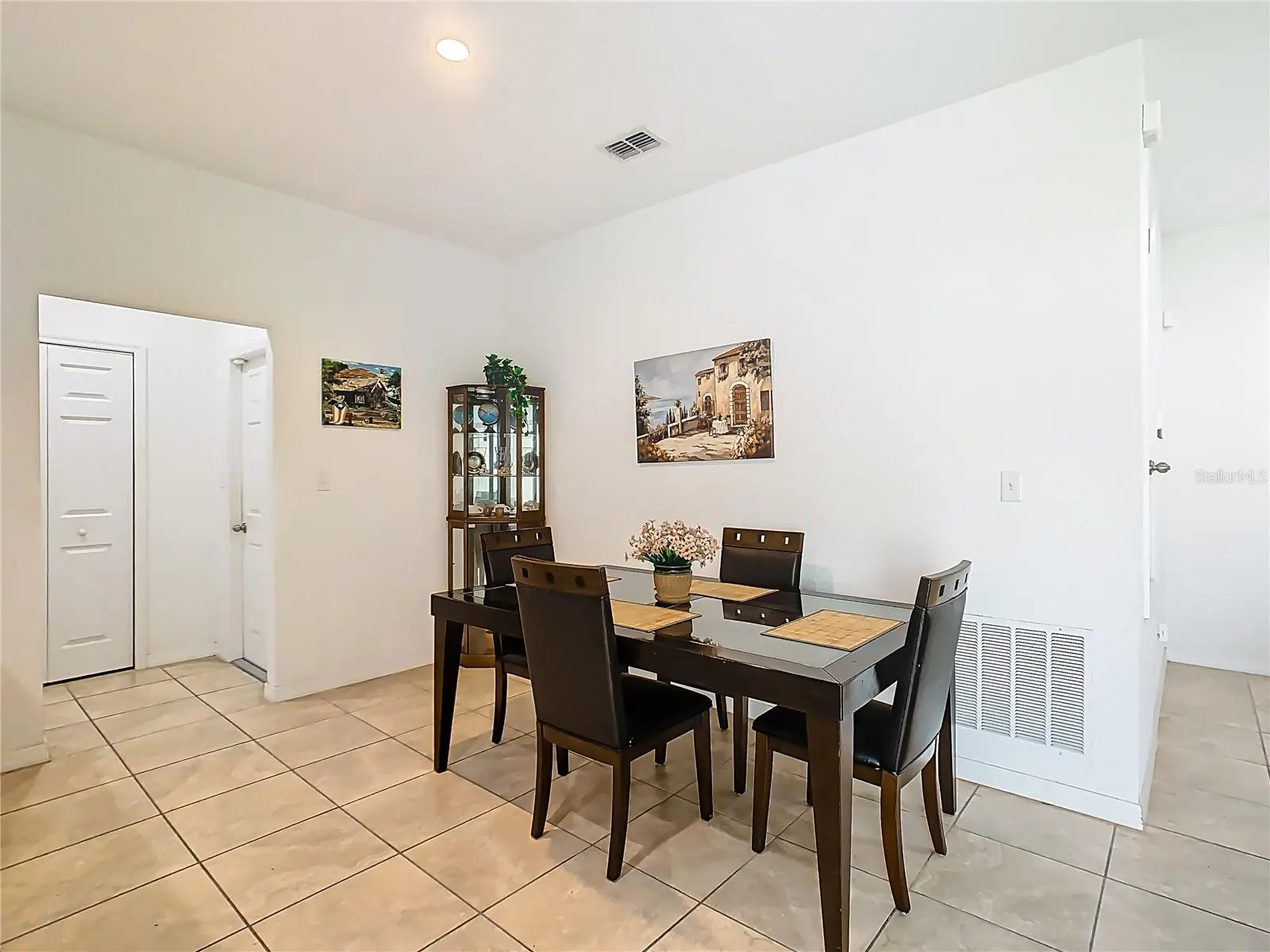 425 SPIKE CT
