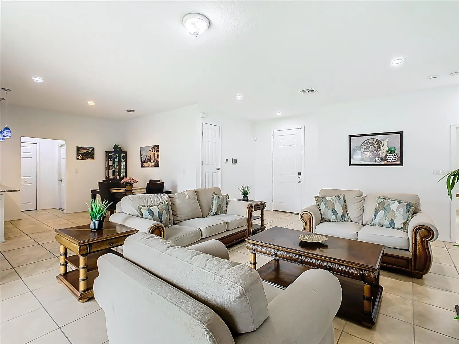 425 SPIKE CT