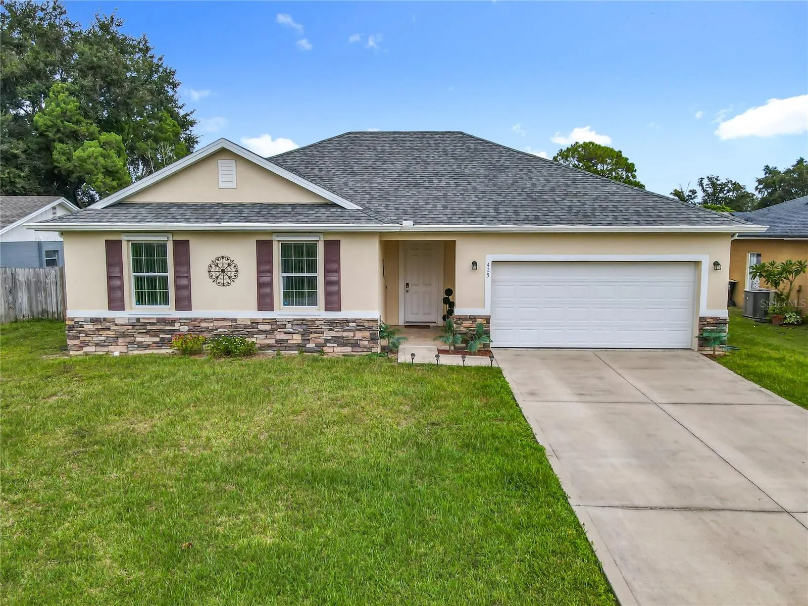 425 SPIKE CT