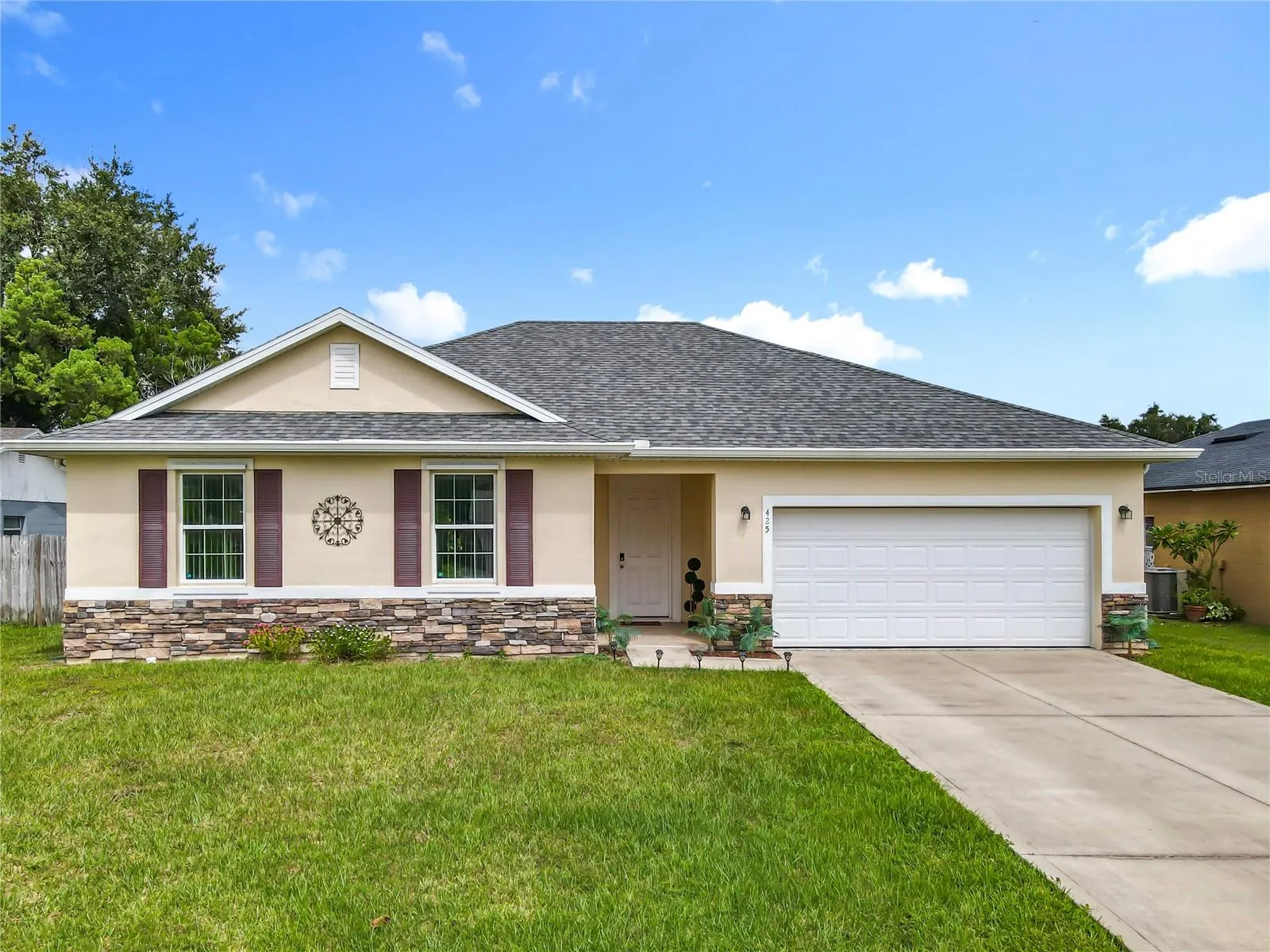 425 SPIKE CT
